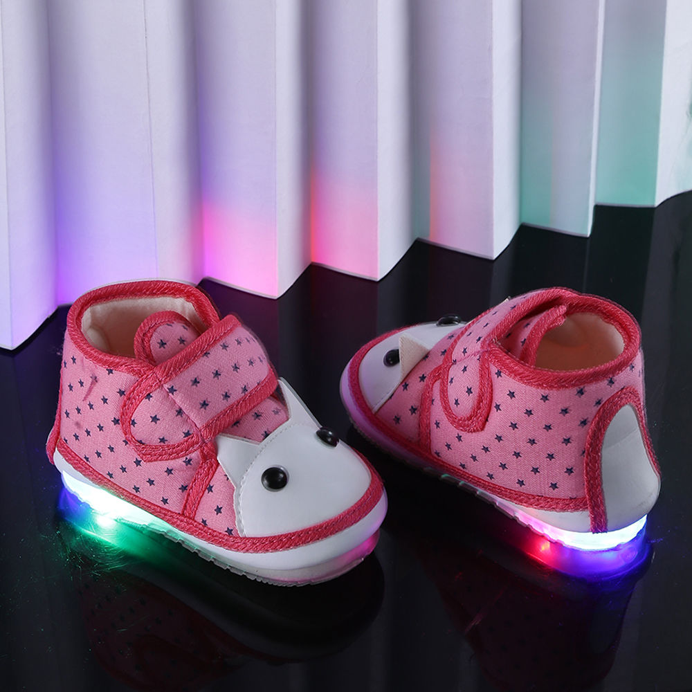 Skechers Girls Pink Slip On Light Up Sneakers Size 9 - beyond exchange